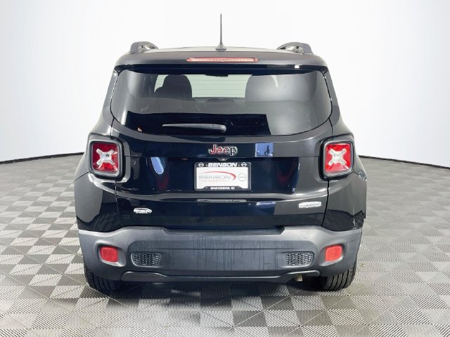 Used 2015 Jeep Renegade Latitude w/ Popular Equipment Group FWD image 7