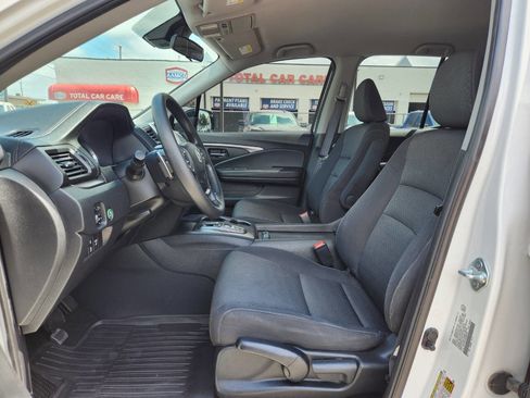 Used 2020 Honda Ridgeline Sport image 11