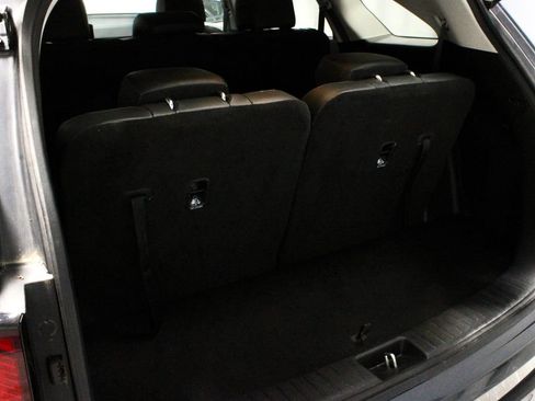 Used 2024 Kia Sorento S FWD image 14