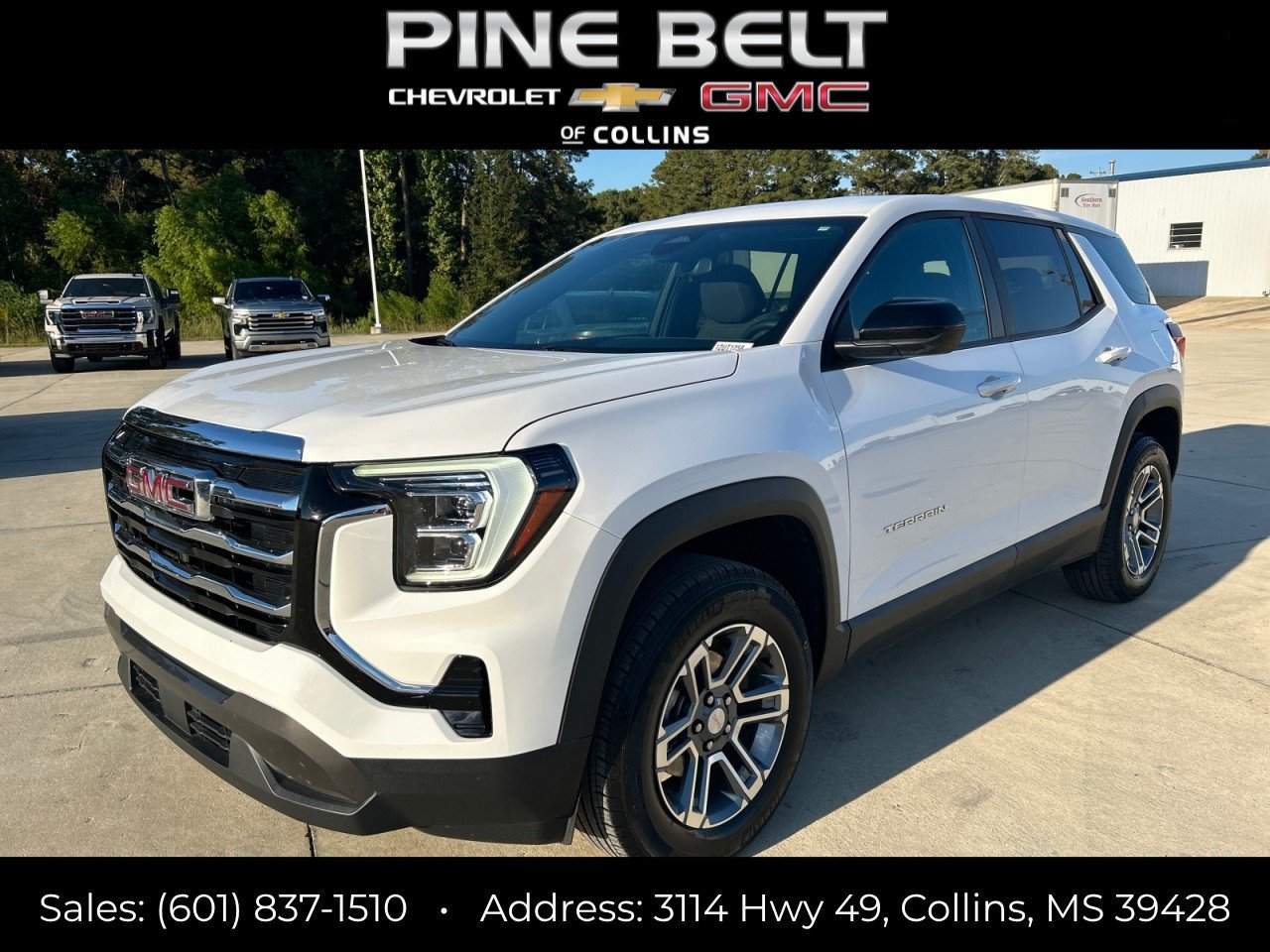 Used 2025 GMC Terrain Elevation AWD/4WD image 1