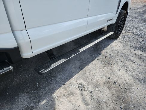 Used 2024 Ford F350 Platinum w/ FX4 Off-Road Package image 26