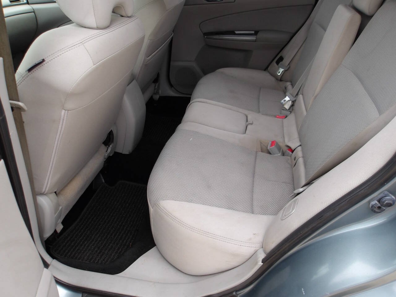 Used 2013 Subaru Forester 2.5X Premium w/ All-Weather Pkg AWD/4WD image 21