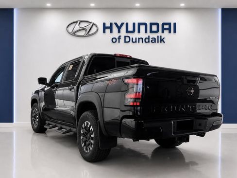 Used 2022 Nissan Frontier PRO-4X AWD/4WD image 2