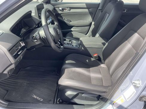 Used 2023 Honda Civic Sport image 15