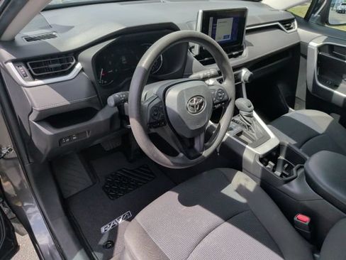 Used 2023 Toyota RAV4 LE FWD image 17