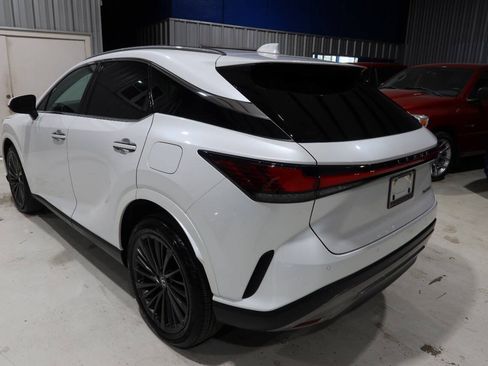 Used 2024 Lexus RX 350 Premium w/ Convenience Package FWD image 3