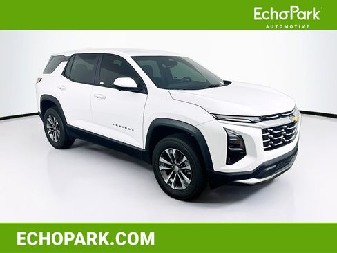 Used 2025 Chevrolet Equinox LT w/ Safety and Technology Package FWD image 1