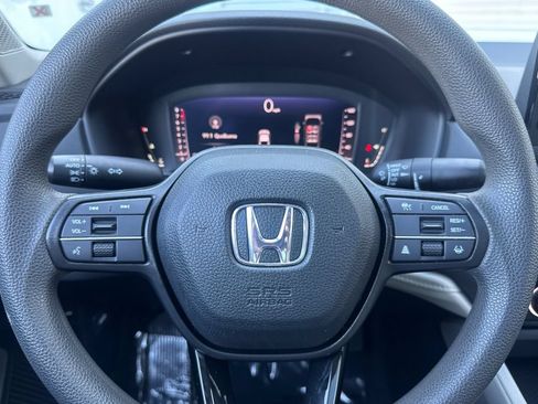 Used 2023 Honda Accord EX image 21
