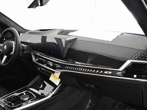New 2026 BMW X7 xDrive40i image 20