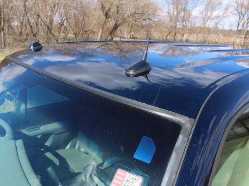 Used 2005 GMC Sierra 2500 SLT w/ Heavy-Duty Power Package image 16