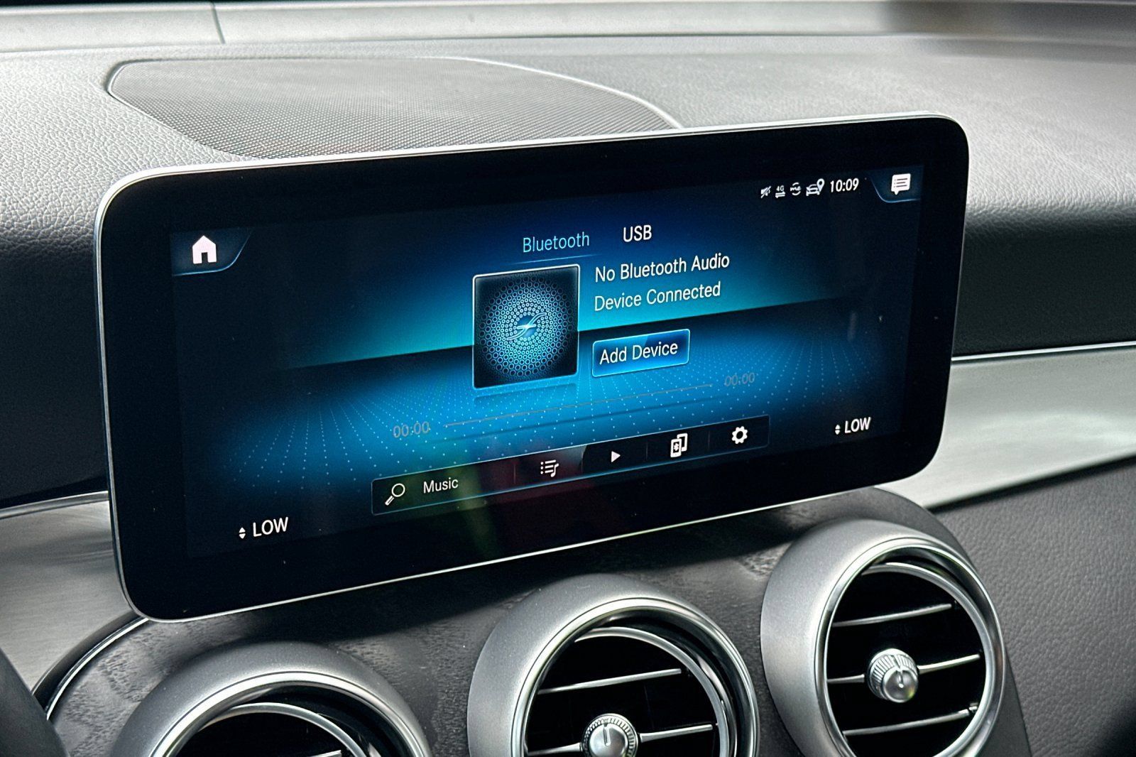 Used 2022 Mercedes-Benz GLC 300 image 17