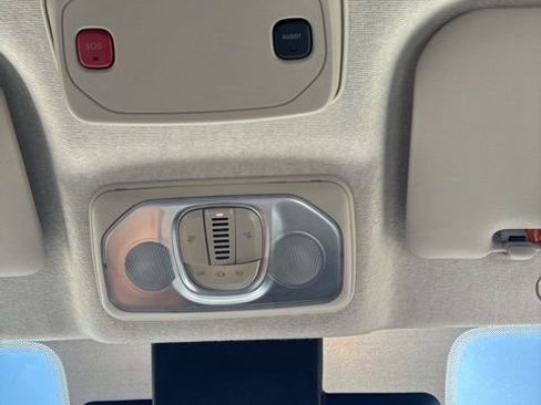 Used 2025 RAM ProMaster 2500 w/ Convenience Group image 30