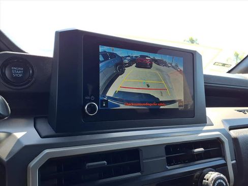Certified 2024 Toyota Tacoma SR5 AWD/4WD image 13