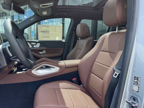 New 2025 Mercedes-Benz GLS 450 4MATIC image 15