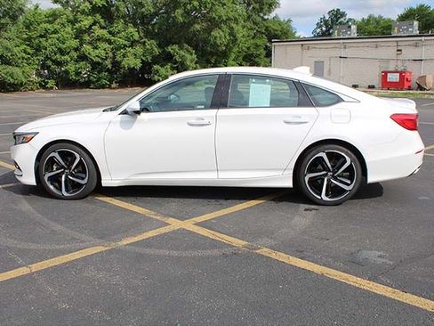 Used 2019 Honda Accord Sport image 7