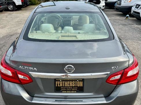 Used 2016 Nissan Altima 2.5 SV w/ Convenience Package FWD image 11