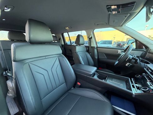 Certified 2025 Hyundai Santa Fe SEL image 20