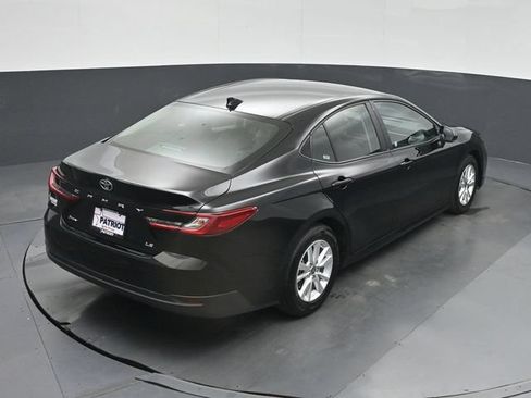 Used 2025 Toyota Camry LE FWD image 38