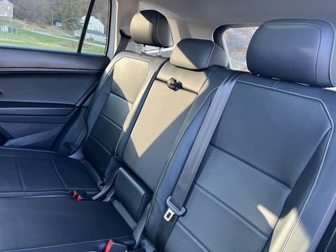 Used 2021 Volkswagen Tiguan S image 35