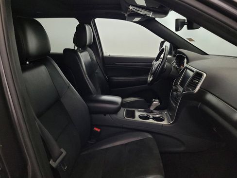 Used 2017 Jeep Grand Cherokee Altitude AWD/4WD image 21