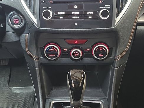 Used 2018 Subaru Crosstrek 2.0i Limited image 23