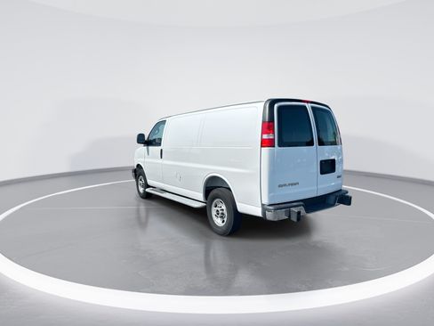 Used 2025 GMC Savana 2500 w/ Driver Convenience Package RWD image 7
