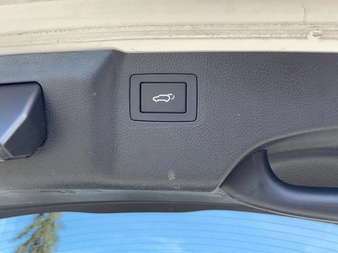 Used 2018 Hyundai Santa Fe FWD image 45