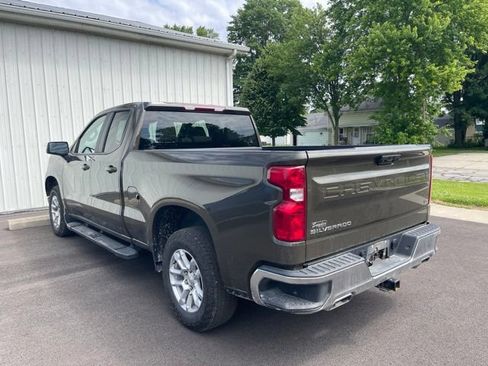 Used 2023 Chevrolet Silverado 1500 LT AWD/4WD image 4