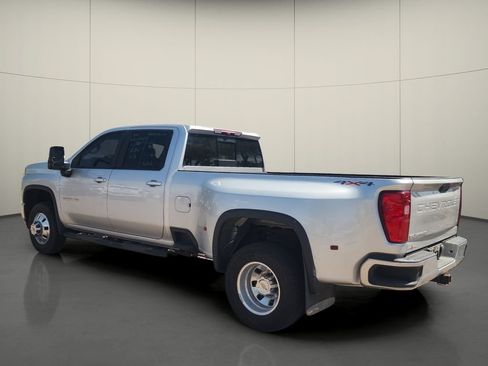 Used 2022 Chevrolet Silverado 3500 LT w/ Convenience Package AWD/4WD image 5