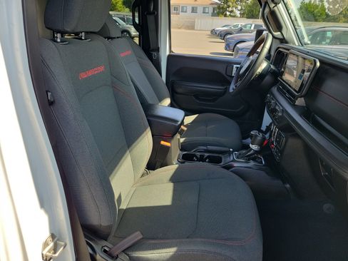 Used 2024 Jeep Wrangler Unlimited Rubicon AWD/4WD image 19