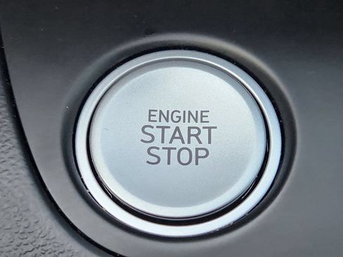Used 2024 Hyundai Elantra SEL w/ Convenience Package FWD image 20