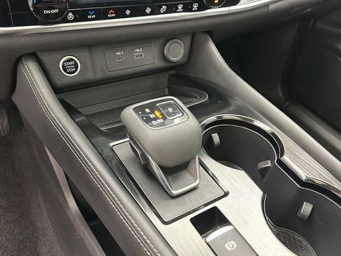 Used 2023 Nissan Rogue SL w/ SL Premium Package AWD/4WD image 19