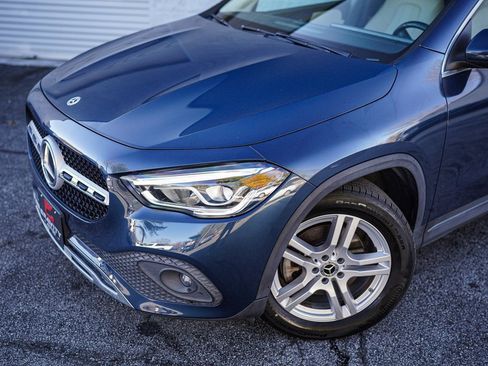 Used 2022 Mercedes-Benz GLA 250 4MATIC w/ Premium Package Lite image 2