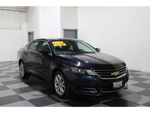 Used 2019 Chevrolet Impala LT image 3