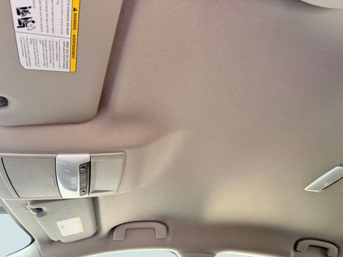 New 2025 Nissan Sentra SR image 17