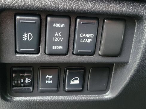 Used 2019 Nissan Titan PRO-4X w/ Pro-4x Utility Package image 12