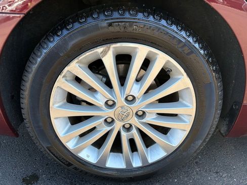 Used 2014 Toyota Avalon Limited FWD image 5