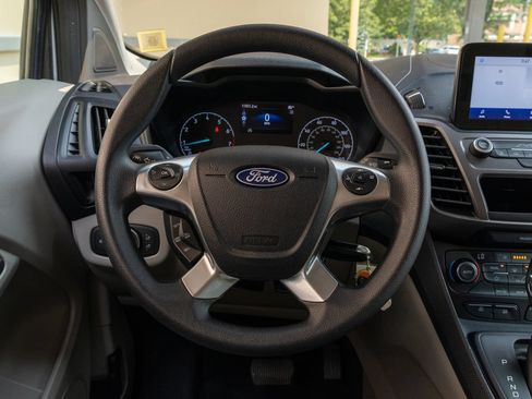 Used 2022 Ford Transit Connect XLT FWD image 18
