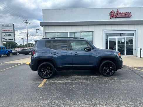 Used 2022 Jeep Renegade Altitude w/ Convenience Group AWD/4WD image 11