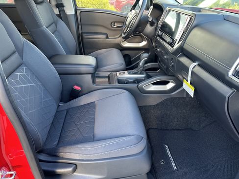 New 2026 Nissan Frontier SV image 14