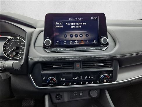 Used 2025 Nissan Rogue SV w/ SV Premium Package FWD image 14