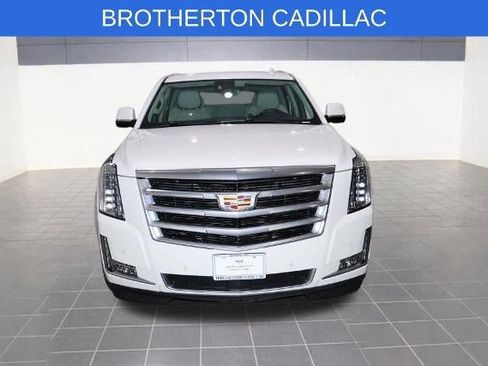 Used 2020 Cadillac Escalade Premium Luxury image 10