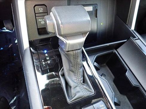 Used 2022 Toyota Tundra Platinum w/ Advanced Package AWD/4WD image 23