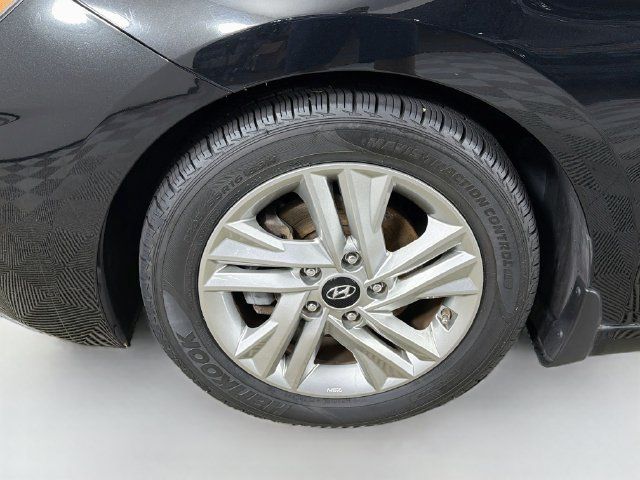 Used 2020 Hyundai Elantra SEL FWD image 33