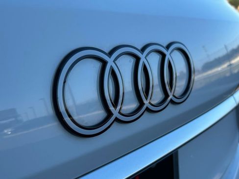 Used 2025 Audi Q7 3.0T Premium w/ Convenience Package image 45