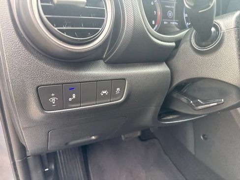 Used 2021 Hyundai Kona SEL FWD image 18