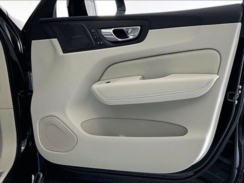 New 2026 Volvo XC60 B5 Ultra w/ Climate Package AWD/4WD image 10