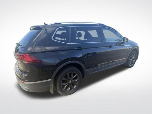 Used 2022 Volkswagen Tiguan SE AWD/4WD image 6