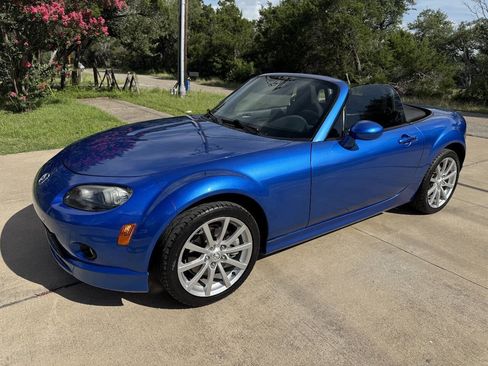 Used 2006 MAZDA MX-5 Miata Sport w/ Appearance Pkg RWD image 8
