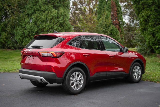 Used 2025 Ford Escape Active FWD image 5